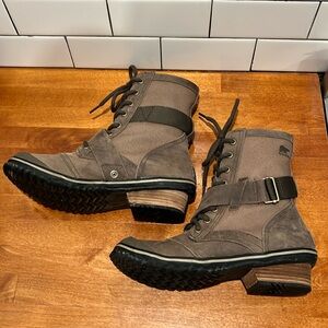 SOREL Slimboot Lace-Up Waterproof Boot Size 8